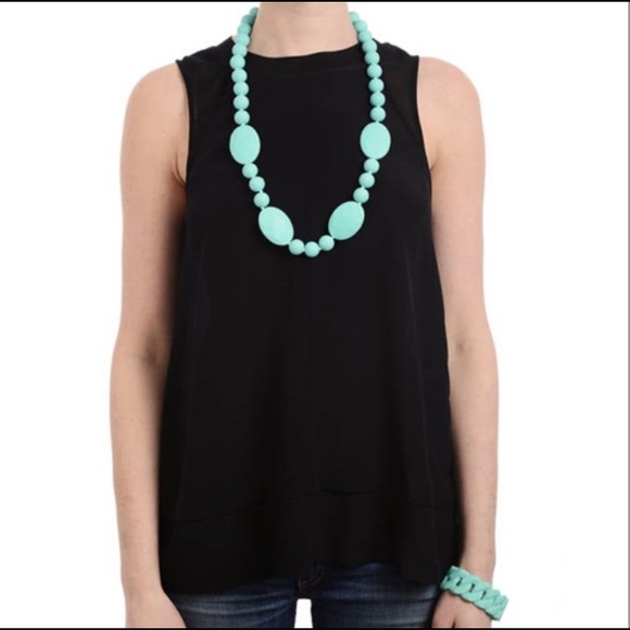 Like-new Chewbeads Perry Teething Necklace - Picture 2 of 3